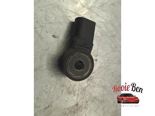 Klopsensor van een Volkswagen Golf VI (5K1) 1.4 TSI 122 16V 2010