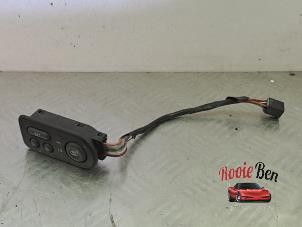 Gebruikte Schakelaar Stoelverwarming Chevrolet Avalanche 5.3 1500 V8 4WD Prijs op aanvraag aangeboden door Rooie Ben autodemontage