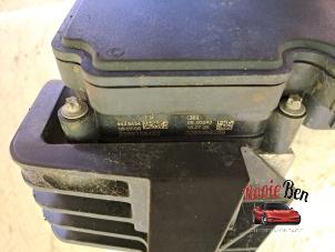 Gebruikte ABS Pomp Opel Karl 1.0 12V Prijs op aanvraag aangeboden door Rooie Ben autodemontage