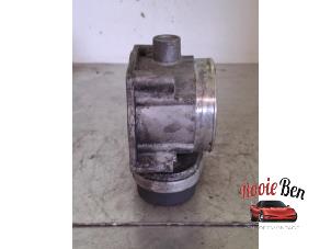 Gebruikte Gasklephuis Dodge Ram 3500 Standard Cab (DR/DH/D1/DC/DM) 5.7 V8 Hemi 1500 4x2 Prijs op aanvraag aangeboden door Rooie Ben autodemontage