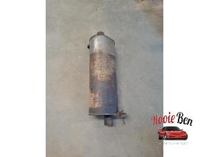 Gebruikte Uitlaat Middendemper Dodge Ram 3500 Standard Cab (DR/DH/D1/DC/DM) 5.7 V8 Hemi 1500 4x2 Prijs op aanvraag aangeboden door Rooie Ben autodemontage