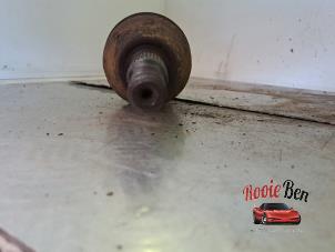 Gebruikte Cardanas links-voor (VWA) Dodge Nitro 2.8 CRD 16V 4x2 Prijs € 100,00 Margeregeling aangeboden door Rooie Ben autodemontage