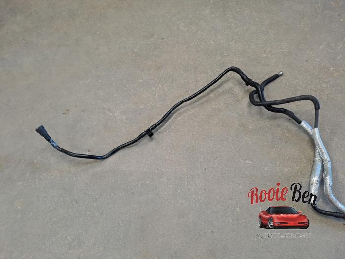 Brandstofdruk sensor van een Ford (USA) Mustang VI Convertible 2.3 EcoBoost 16V 2016