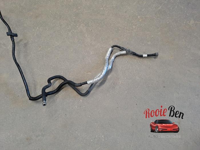 Brandstofdruk sensor van een Ford (USA) Mustang VI Convertible 2.3 EcoBoost 16V 2016