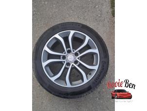 Gebruikte Velg + Band Mercedes C Estate (S205) C-350 e 2.0 16V Prijs op aanvraag aangeboden door Rooie Ben autodemontage