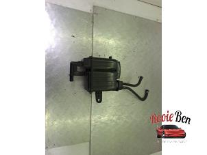 Gebruikte Koolstoffilter Kia Picanto (JA) 1.0 DPi 12V Prijs op aanvraag aangeboden door Rooie Ben autodemontage