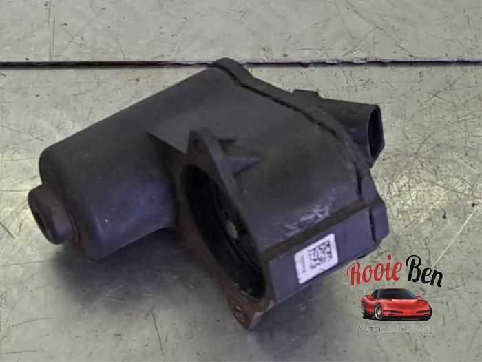 Gebruikte Handrem motor Volkswagen Tiguan (5N1/2) 1.4 TSI 16V Prijs € 50,00 Margeregeling aangeboden door Rooie Ben autodemontage