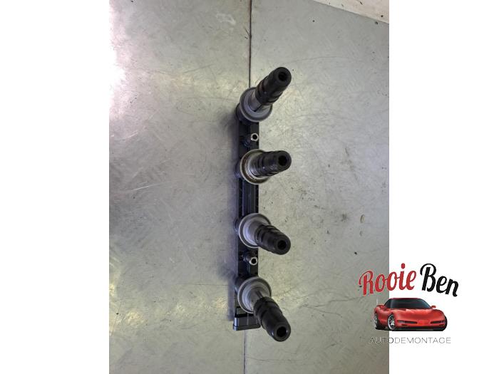Gebruikte Bobine Chevrolet Cruze (300) 1.8 16V VVT Bifuel Prijs € 75,00 Margeregeling aangeboden door Rooie Ben autodemontage