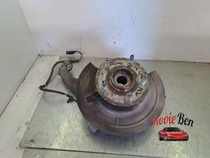 Gebruikte Fusee links-voor Dodge 1500 Standard Cab (DS) 3.6 ST V6 24V 4WD Prijs op aanvraag aangeboden door Rooie Ben autodemontage