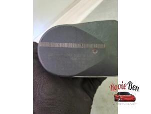 Gebruikte Gasklephuis Dodge Ram 1500 (DR/DH/D1/DC/DM) 5.7 V8 Hemi 1500 4x2 Prijs op aanvraag aangeboden door Rooie Ben autodemontage