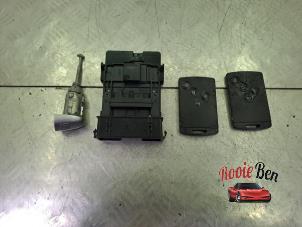 Gebruikte Slotenset Renault Laguna III Estate (KT) 1.5 dCi 110 FAP Prijs op aanvraag aangeboden door Rooie Ben autodemontage