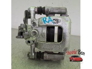 Gebruikte Remklauw (Tang) rechts-achter Nissan Townstar 1.3 TCE 130 16V Prijs € 50,00 Margeregeling aangeboden door Rooie Ben autodemontage