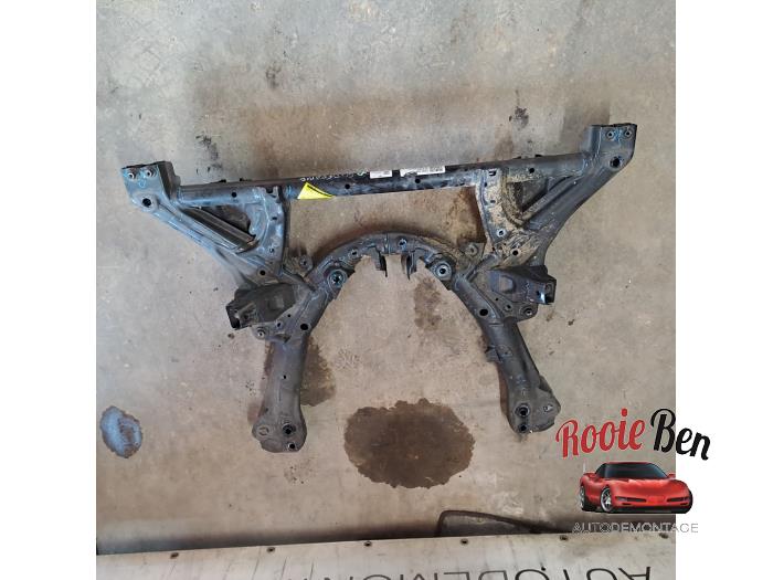 Gebruikte Subframe Tesla Model 3 Standard RWD Plus Prijs € 200,00 Margeregeling aangeboden door Rooie Ben autodemontage