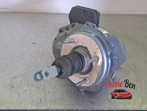 Gebruikte Rembooster Tesla Model 3 Standard RWD Plus Prijs op aanvraag aangeboden door Rooie Ben autodemontage