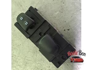 Gebruikte Raam schakelaar elektrisch Nissan Leaf (ZE1) e+ 59/62kWh Prijs op aanvraag aangeboden door Rooie Ben autodemontage