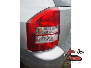 Gebruikte Achterlicht links Jeep Compass I (MK49) 2.4 16V 4x4 Prijs € 100,00 Margeregeling aangeboden door Rooie Ben autodemontage