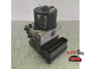 Gebruikte ABS Pomp Volkswagen Touran (1T1/T2) 1.9 TDI 105 Prijs € 50,00 Margeregeling aangeboden door Rooie Ben autodemontage