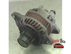 Gebruikte Dynamo Dodge Avenger (JS) 2.0 16V Prijs op aanvraag aangeboden door Rooie Ben autodemontage