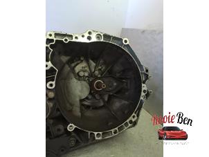 Gebruikte Versnellingsbak Citroen C4 Cactus (0B/0P) 1.6 Blue Hdi 100 Prijs op aanvraag aangeboden door Rooie Ben autodemontage