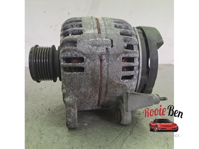 Dynamo van een Volkswagen Passat Variant (3C5) 2.0 FSI 16V 2006