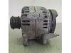 Dynamo van een Volkswagen Passat Variant (3C5) 2.0 FSI 16V 2006