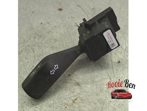 Gebruikte Pinker Schakelaar Ford Mondeo IV 2.3 16V Prijs € 25,00 Margeregeling aangeboden door Rooie Ben autodemontage