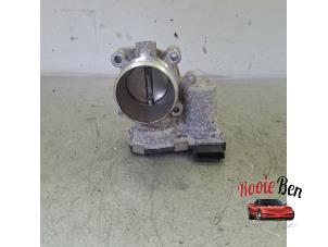 Gebruikte Gasklephuis Hyundai i10 1.0 12V Prijs € 75,00 Margeregeling aangeboden door Rooie Ben autodemontage