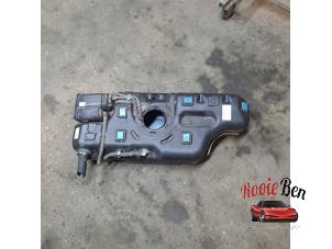 Gebruikte Brandstoftank Hyundai i10 1.0 12V Prijs € 50,00 Margeregeling aangeboden door Rooie Ben autodemontage