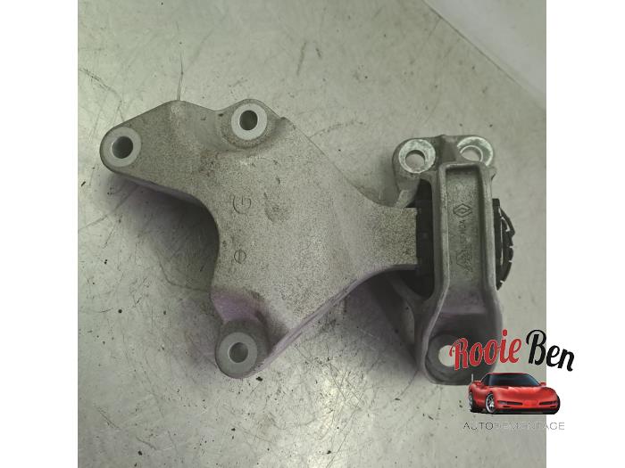 Gebruikte Motorrubber Nissan Micra (K14) 0.9 IG-T 12V Prijs € 25,00 Margeregeling aangeboden door Rooie Ben autodemontage
