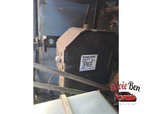 Gebruikte Alarm sirene Landrover Discovery III (LAA/TAA) 2.7 TD V6 Prijs op aanvraag aangeboden door Rooie Ben autodemontage