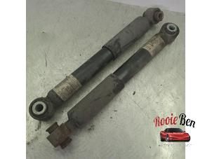 Gebruikte Schokdemper set Peugeot Partner (GC/GF/GG/GJ/GK) 1.6 BlueHDI 75 Prijs op aanvraag aangeboden door Rooie Ben autodemontage