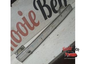 Gebruikte Bumperframe voor Peugeot Partner (GC/GF/GG/GJ/GK) 1.6 BlueHDI 75 Prijs € 50,00 Margeregeling aangeboden door Rooie Ben autodemontage