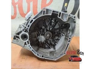 Gebruikte Versnellingsbak Renault Captur (2R) 1.2 TCE 16V EDC Prijs € 450,00 Margeregeling aangeboden door Rooie Ben autodemontage