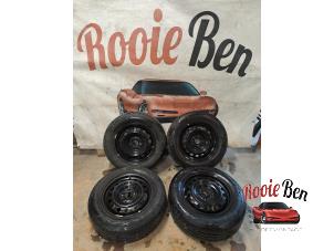 Gebruikte Velgen set + banden Toyota Yaris IV (P21/PA1/PH1) 1.5 12V Hybrid 115 Prijs op aanvraag aangeboden door Rooie Ben autodemontage