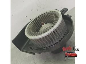 Gebruikte Kachel Ventilatiemotor Skoda Fabia III Combi (NJ5) 1.2 TSI 16V Greentech Prijs € 40,00 Margeregeling aangeboden door Rooie Ben autodemontage