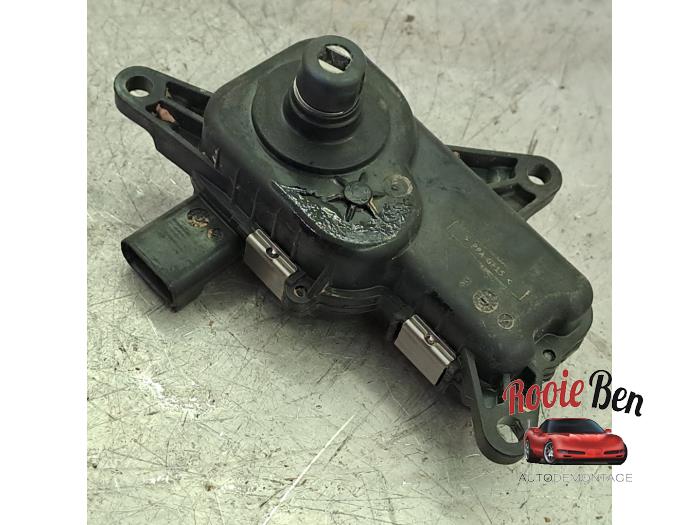 Gebruikte Wervelklep motor Dodge 1500 Crew Cab (DS) 5.7 Hemi V8 4x4 Prijs € 50,00 Margeregeling aangeboden door Rooie Ben autodemontage