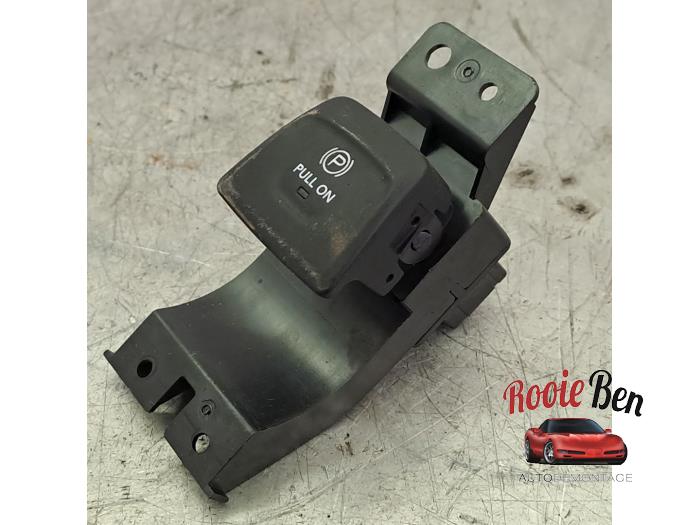 Gebruikte Handrem schakelaar Dodge 1500 Crew Cab (DS) 5.7 Hemi V8 4x4 Prijs op aanvraag aangeboden door Rooie Ben autodemontage