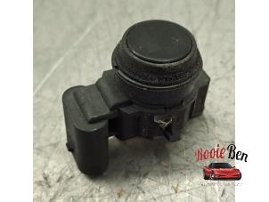 Gebruikte Parkeersensor Tesla Model S 70D Prijs € 25,00 Margeregeling aangeboden door Rooie Ben autodemontage