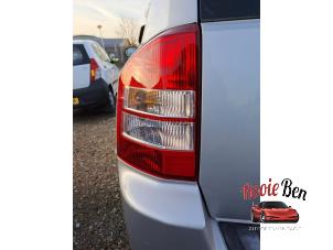 Gebruikte Achterlicht links Jeep Compass I (MK49) 2.4 16V 4x4 Prijs € 100,00 Margeregeling aangeboden door Rooie Ben autodemontage