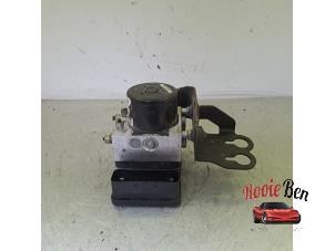 Gebruikte ABS Pomp Jeep Compass I (MK49) 2.4 16V 4x4 Prijs € 200,00 Margeregeling aangeboden door Rooie Ben autodemontage