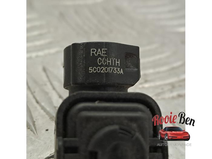 Brandstofdruk sensor van een Volkswagen Golf VIII (CD1) 1.4 eHybrid 16V 2022