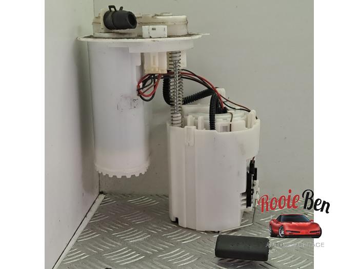 Gebruikte Tank element Pomp Hyundai i20 (GBB) 1.0 T-GDI 100 12V Prijs € 100,00 Margeregeling aangeboden door Rooie Ben autodemontage