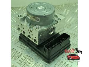 Gebruikte ABS Pomp Volkswagen Golf VIII (CD1) 1.4 eHybrid 16V Prijs € 300,00 Margeregeling aangeboden door Rooie Ben autodemontage