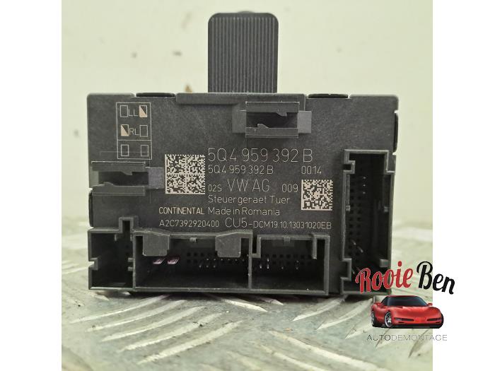Gebruikte Module Centrale Deurvergrendeling Seat Leon (5FB) 1.6 TDI Ecomotive 16V Prijs € 50,00 Margeregeling aangeboden door Rooie Ben autodemontage