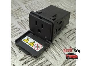 Gebruikte Inverter Dodge 1500 Crew Cab (DS) 5.7 Hemi V8 4x4 Prijs op aanvraag aangeboden door Rooie Ben autodemontage