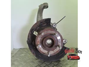 Gebruikte Fusee links-voor Dodge 1500 Crew Cab (DS) 5.7 Hemi V8 4x4 Prijs op aanvraag aangeboden door Rooie Ben autodemontage