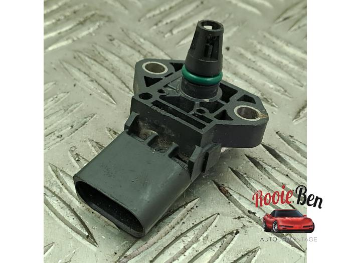 Brandstofdruk sensor van een Volkswagen Golf VIII (CD1) 1.4 eHybrid 16V 2022