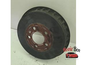 Gebruikte Remtrommel achter Volkswagen Polo VI (AW1) 1.0 TSI 12V Prijs € 10,00 Margeregeling aangeboden door Rooie Ben autodemontage