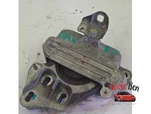 Gebruikte Motorsteun Mercedes CLA Shooting Brake (118.6) 1.3 CLA-250 e Turbo 16V Prijs € 50,00 Margeregeling aangeboden door Rooie Ben autodemontage