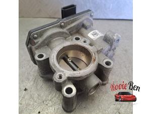 Gebruikte Gasklephuis Renault Captur (2R) 1.2 TCE 16V EDC Prijs € 45,00 Margeregeling aangeboden door Rooie Ben autodemontage